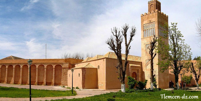 http://www.tlemcen-dz.com/endroits-visiter/mechouar-tlemcen-1.jpg