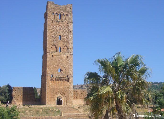 Minaret de la Mansourah à Tlemcen