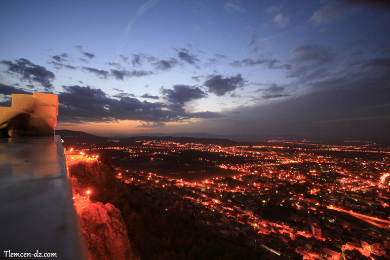Vue panoramique du centre ville de Tlemcen depuis le Plateau de Lalla Setti